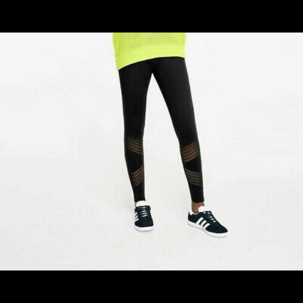 VS PINK Ultimate High Waist Legging Mesh Moto